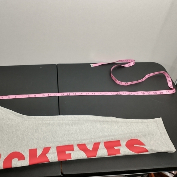 NWT Nike OSU Buckeyes Tight Fit High Rise Leggings, size XL - Picture 8 of 11